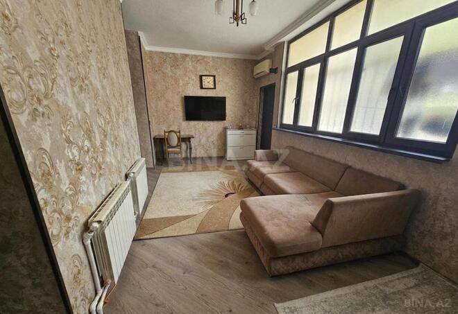 İcarəyə verilir 2 otaqlı köhnə tikili 70 m², Gənclik m., photo 1 from 7