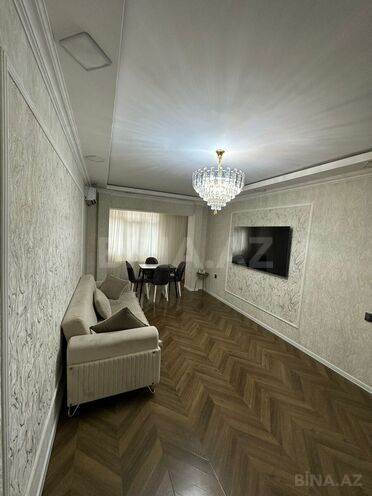 Сдаётся 3-комн. вторичка 65 м², м. Ахмедлы, photo 1 from 12