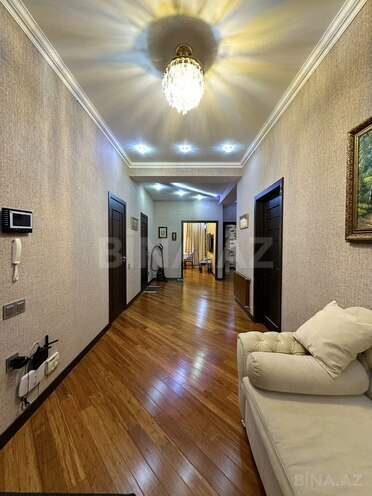 Продаётся 3-комн. новостройка 126 м², м. Кара Караев, photo 17 from 18