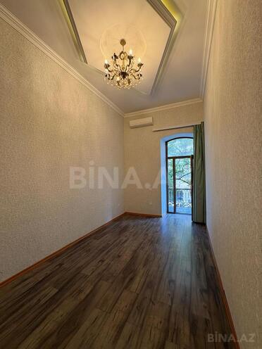Satılır 3 otaqlı köhnə tikili 80 m², Sahil m., photo 15 from 28
