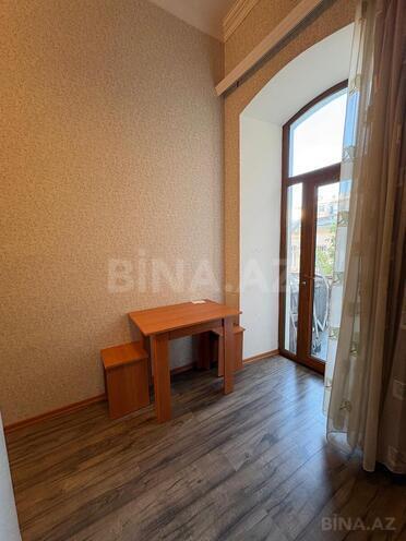 Satılır 3 otaqlı köhnə tikili 80 m², Sahil m., photo 20 from 28
