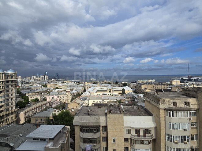İcarəyə verilir 3 otaqlı yeni tikili 210 m², İçəri Şəhər m., photo 15 from 32