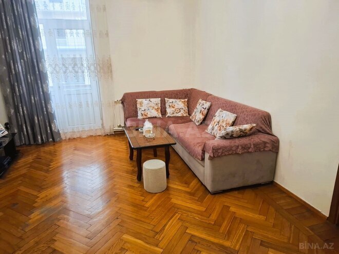 Satılır 3 otaqlı köhnə tikili 80 m², Sahil m., photo 14 from 17