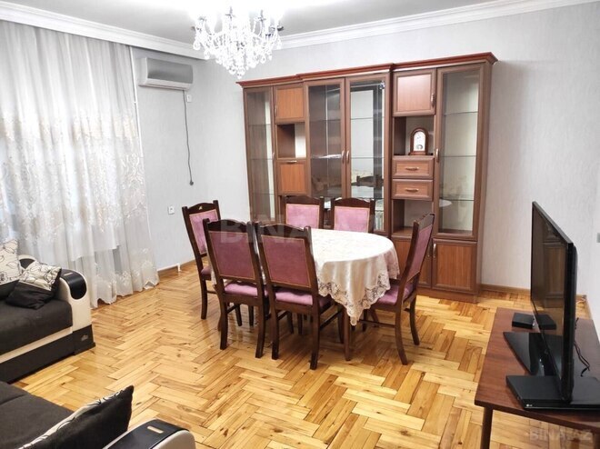 İcarəyə verilir 4 otaqlı köhnə tikili 90 m², Elmlər Akademiyası m., photo 1 from 19