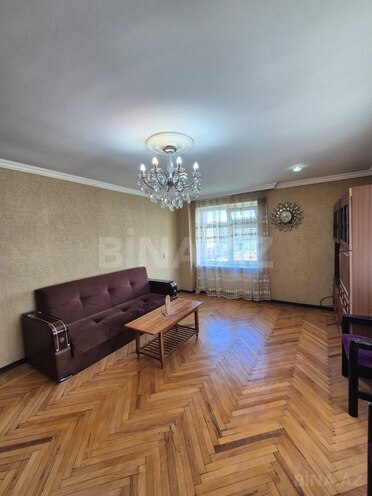 Продаётся 2-комн. вторичка 65 м², м. Иншаатчылар, photo 9 from 21