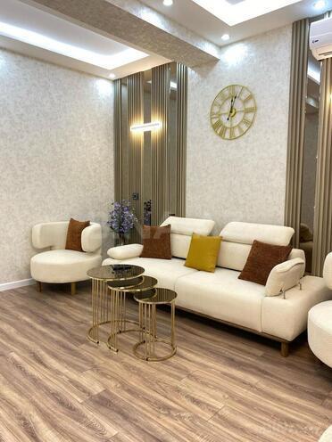 Сдаётся 2-комн. новостройка 65 м², м. 8 ноября, photo 4 from 29