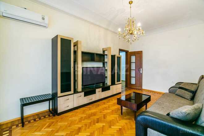 Satılır 3 otaqlı köhnə tikili 100 m², Nizami m., photo 1 from 27