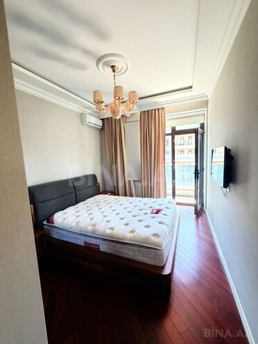 Сдаётся 2-комн. новостройка 67 м², м. 8 ноября, photo 3 from 10