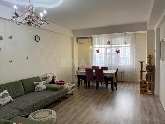 Сдаётся 2-комн. новостройка 81 м², м. Нефтчиляр, photo 1 from 11