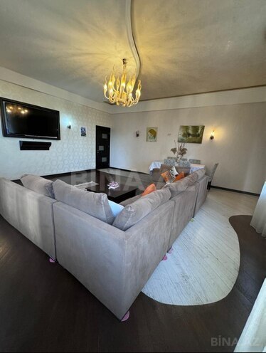 Продаётся 3-комн. новостройка 178 м², м. Низами, photo 1 from 12