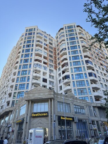 Сдаётся 2-комн. новостройка 60 м², м. Нариман Нариманов, photo 1 from 21