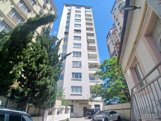 Продаётся 4-комн. новостройка 257 м², м. Элмляр Академиясы, photo 17 from 19