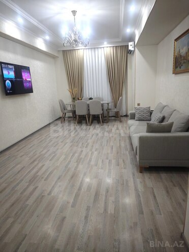 Сдаётся 2-комн. новостройка 75 м², м. Ази Асланов, photo 1 from 15