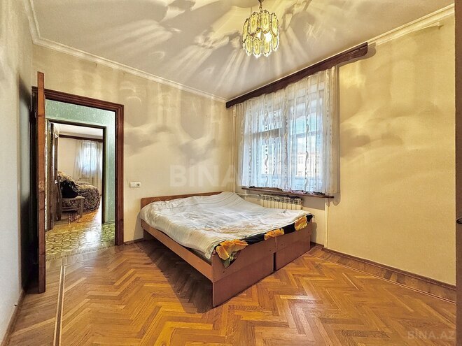 Продаётся 2-комн. вторичка 60 м², м. Кара Караев, photo 18 from 20