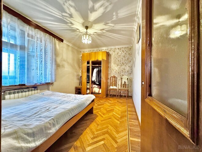 Продаётся 2-комн. вторичка 60 м², м. Кара Караев, photo 17 from 20