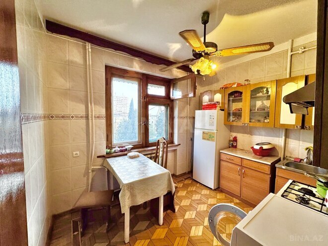 Продаётся 2-комн. вторичка 60 м², м. Кара Караев, photo 11 from 20