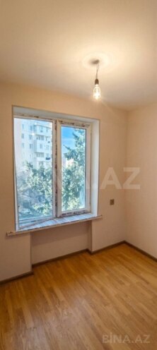 Satılır 2 otaqlı köhnə tikili 40 m², Qara Qarayev m., photo 3 from 7