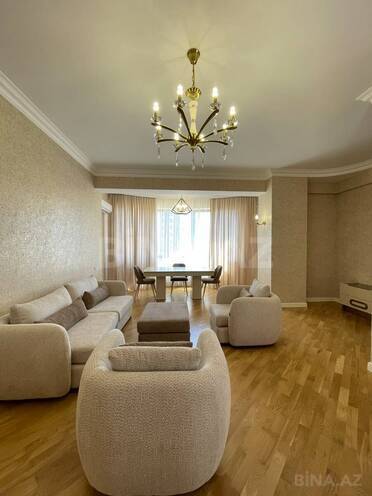 Сдаётся 3-комн. новостройка 130 м², м. Элмляр Академиясы, photo 3 from 26