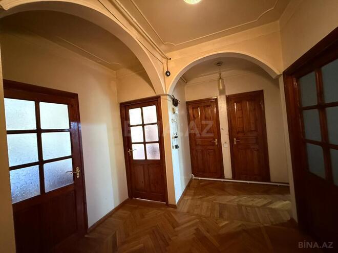 Satılır 3 otaqlı köhnə tikili 85 m², Xalqlar Dostluğu m., photo 15 from 17