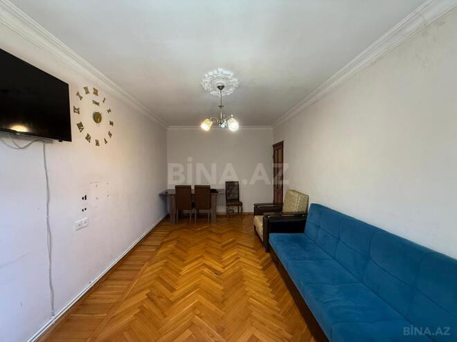 Satılır 3 otaqlı köhnə tikili 85 m², Xalqlar Dostluğu m., photo 1 from 17