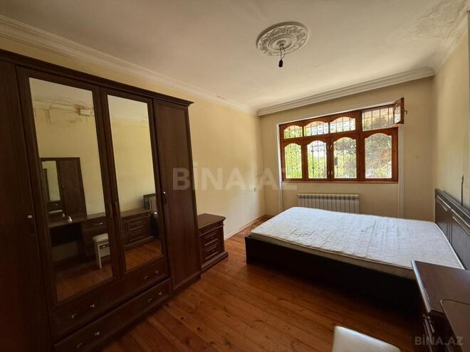 Satılır 3 otaqlı köhnə tikili 85 m², Xalqlar Dostluğu m., photo 9 from 17