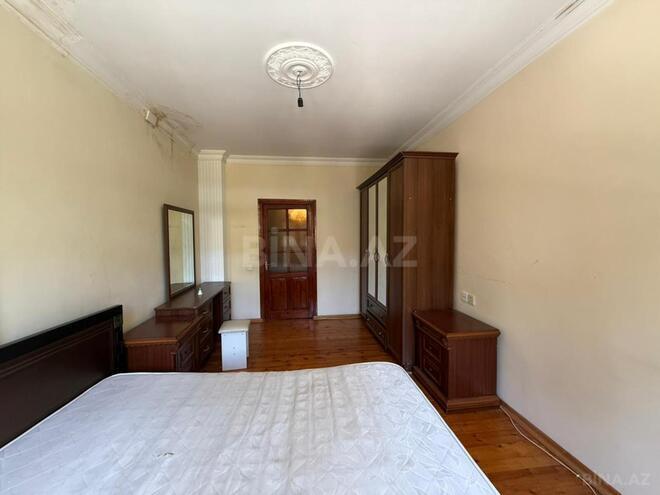 Satılır 3 otaqlı köhnə tikili 85 m², Xalqlar Dostluğu m., photo 8 from 17