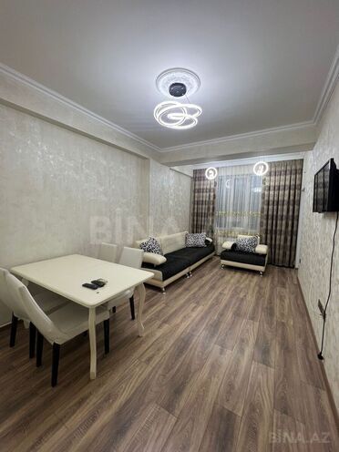 Сдаётся 3-комн. новостройка 75 м², м. Ази Асланов, photo 1 from 12