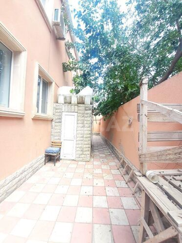 Satılır 5 otaqlı həyət evi/bağ evi 250 m², photo 18 from 32