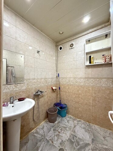 Продаётся 2-комн. вторичка 35 м², м. Мемар Аджеми, photo 13 from 15