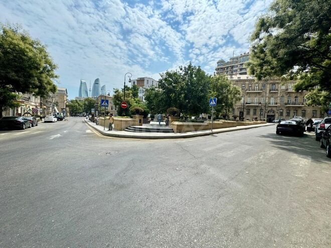 Satılır 4 otaqlı yeni tikili 210 m², İçəri Şəhər m., photo 3 from 19