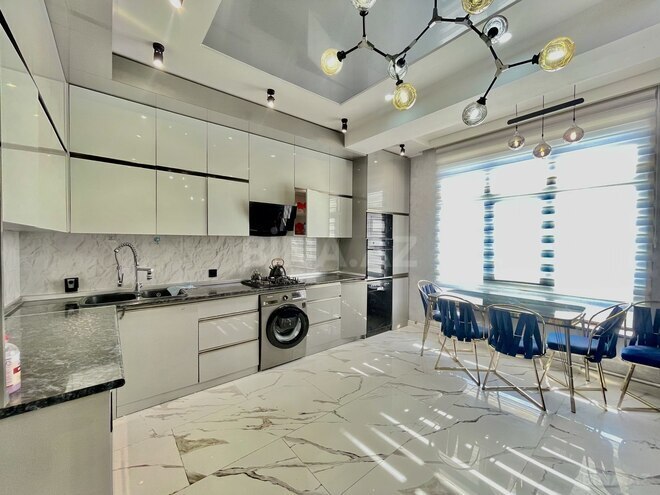 İcarəyə verilir 3 otaqlı yeni tikili 135 m², İnşaatçılar m., photo 14 from 32