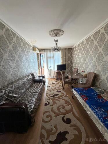Сдаётся 2-комн. вторичка 60 м², м. Иншаатчылар, photo 1 from 12