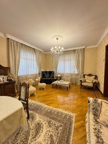 Satılır 6 otaqlı həyət evi/bağ evi 480 m², Qara Qarayev m., photo 3 from 32