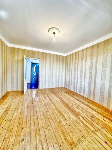 Продаётся 3-комн. вторичка 75 м², м. Кара Караев, photo 25 from 31