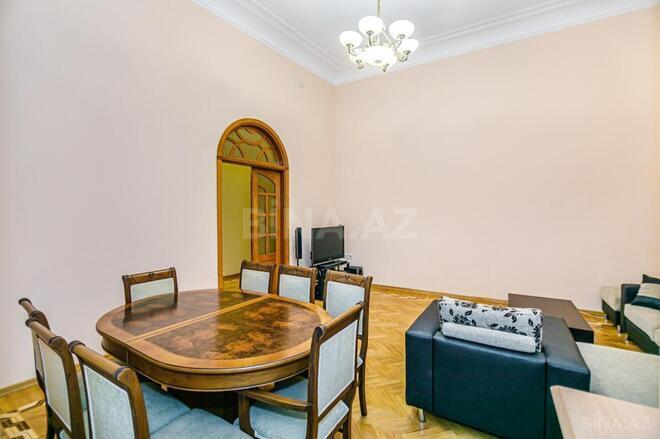 İcarəyə verilir 4 otaqlı köhnə tikili 180 m², İçəri Şəhər m., photo 3 from 25