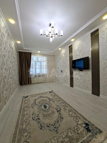 Продаётся 3-комн. вторичка 65 м², м. Ази Асланов, photo 1 from 17