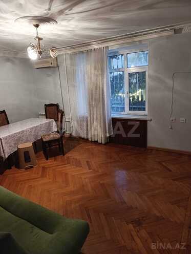 Satılır 3 otaqlı köhnə tikili 80 m², Memar Əcəmi m., photo 1 from 12