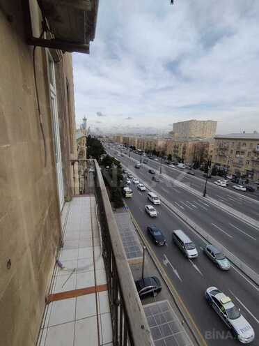 Продаётся 3-комн. вторичка 75 м², м. Нариман Нариманов, photo 10 from 22