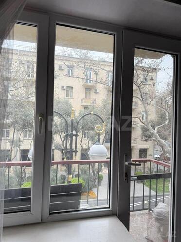 İcarəyə verilir 3 otaqlı köhnə tikili 70 m², 28 May m., photo 18 from 25