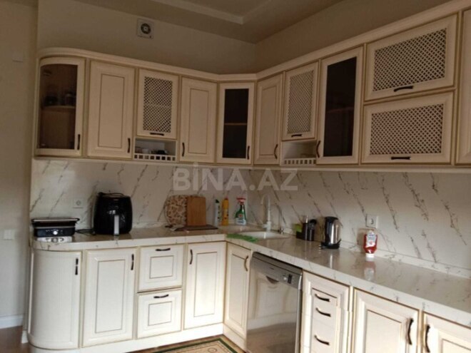 İcarəyə verilir 4 otaqlı yeni tikili 200 m², 28 May m., photo 4 from 15
