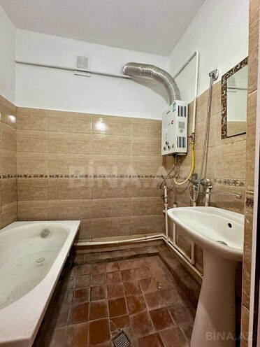 Satılır 3 otaqlı köhnə tikili 80 m², Qara Qarayev m., photo 22 from 24