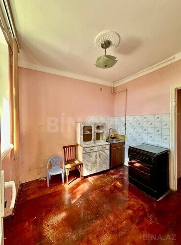 Satılır 3 otaqlı köhnə tikili 80 m², Qara Qarayev m., photo 17 from 24