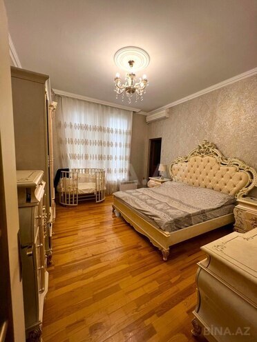 Satılır 9 otaqlı həyət evi/bağ evi 660 m², Azadlıq Prospekti m., photo 9 from 27