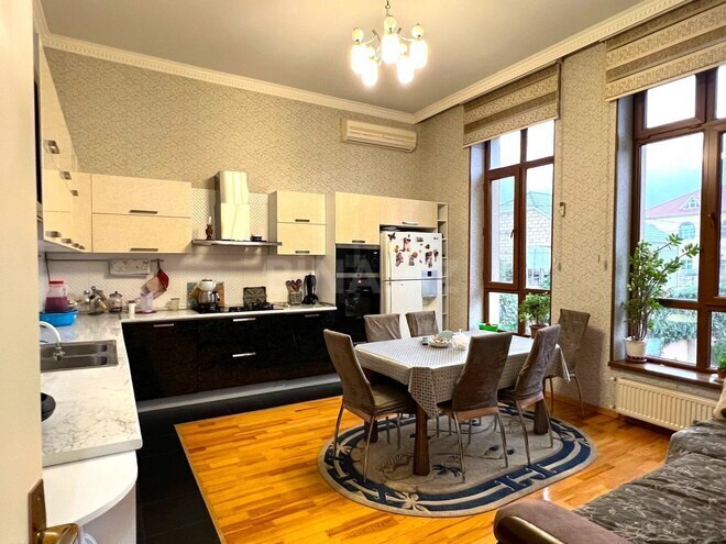 Satılır 9 otaqlı həyət evi/bağ evi 660 m², Azadlıq Prospekti m., photo 12 from 27