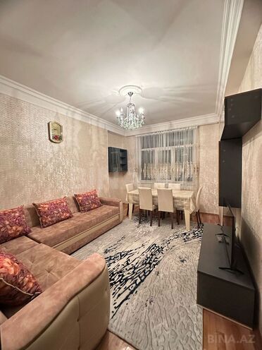 Сдаётся 3-комн. новостройка 90 м², м. Ази Асланов, photo 1 from 13