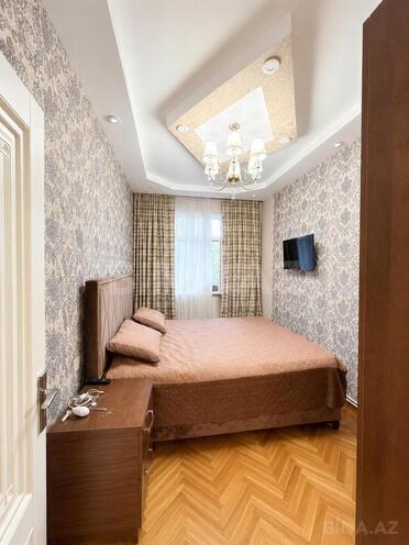 Продаётся 3-комн. вторичка 80 м², м. Азадлыг проспекти, photo 4 from 12
