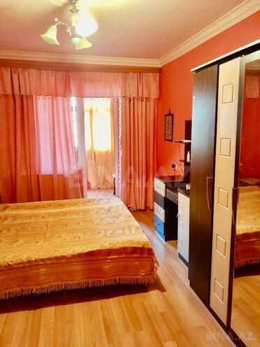 Сдаётся 2-комн. вторичка 60 м², м. Насими, photo 3 from 7