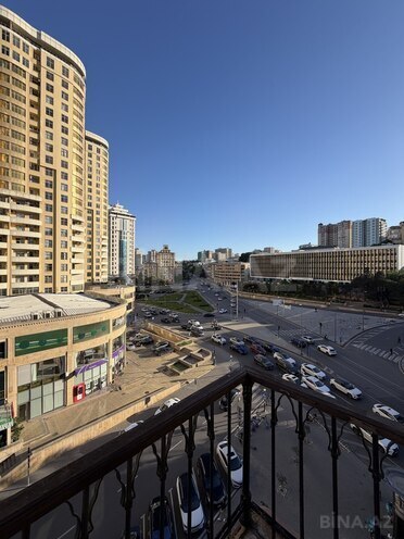 Satılır 3 otaqlı köhnə tikili 90 m², Nizami m., photo 4 from 19