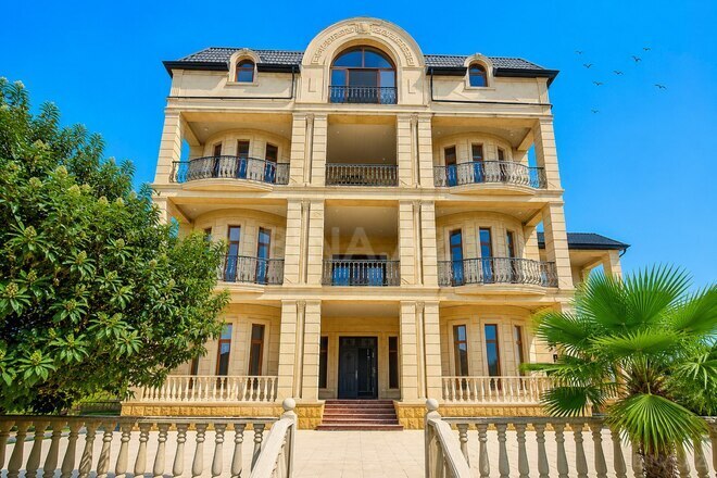 Продаётся 8-комн. дом/дача 1 150 м², пос. Бадамдар, photo 4 from 19
