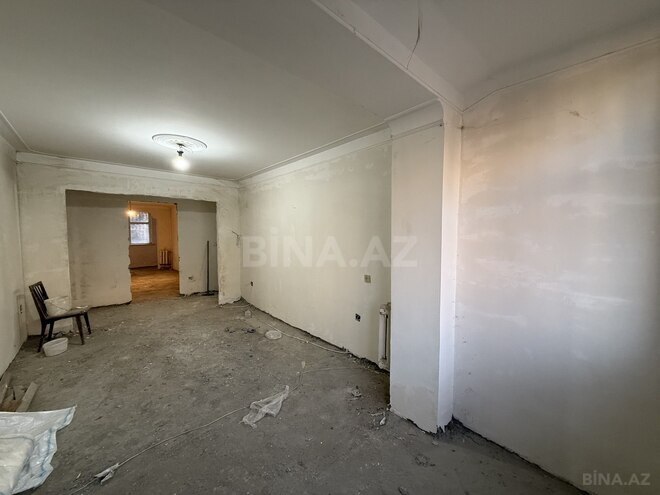 Продаётся 4-комн. вторичка 110 м², м. Нефтчиляр, photo 14 from 29